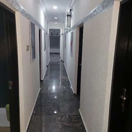 Rush Hotel & Apartments Lagos Ngoại thất bức ảnh