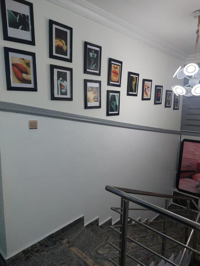 Rush Hotel & Apartments Lagos Ngoại thất bức ảnh