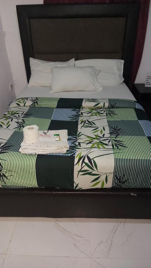 Rush Hotel & Apartments Lagos Ngoại thất bức ảnh