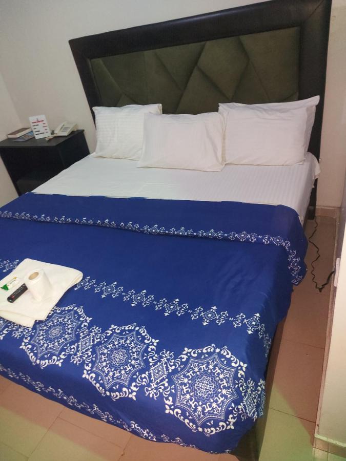 Rush Hotel & Apartments Lagos Ngoại thất bức ảnh