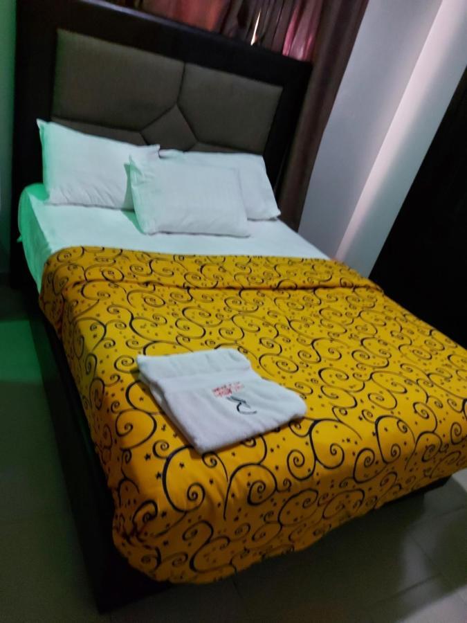 Rush Hotel & Apartments Lagos Ngoại thất bức ảnh